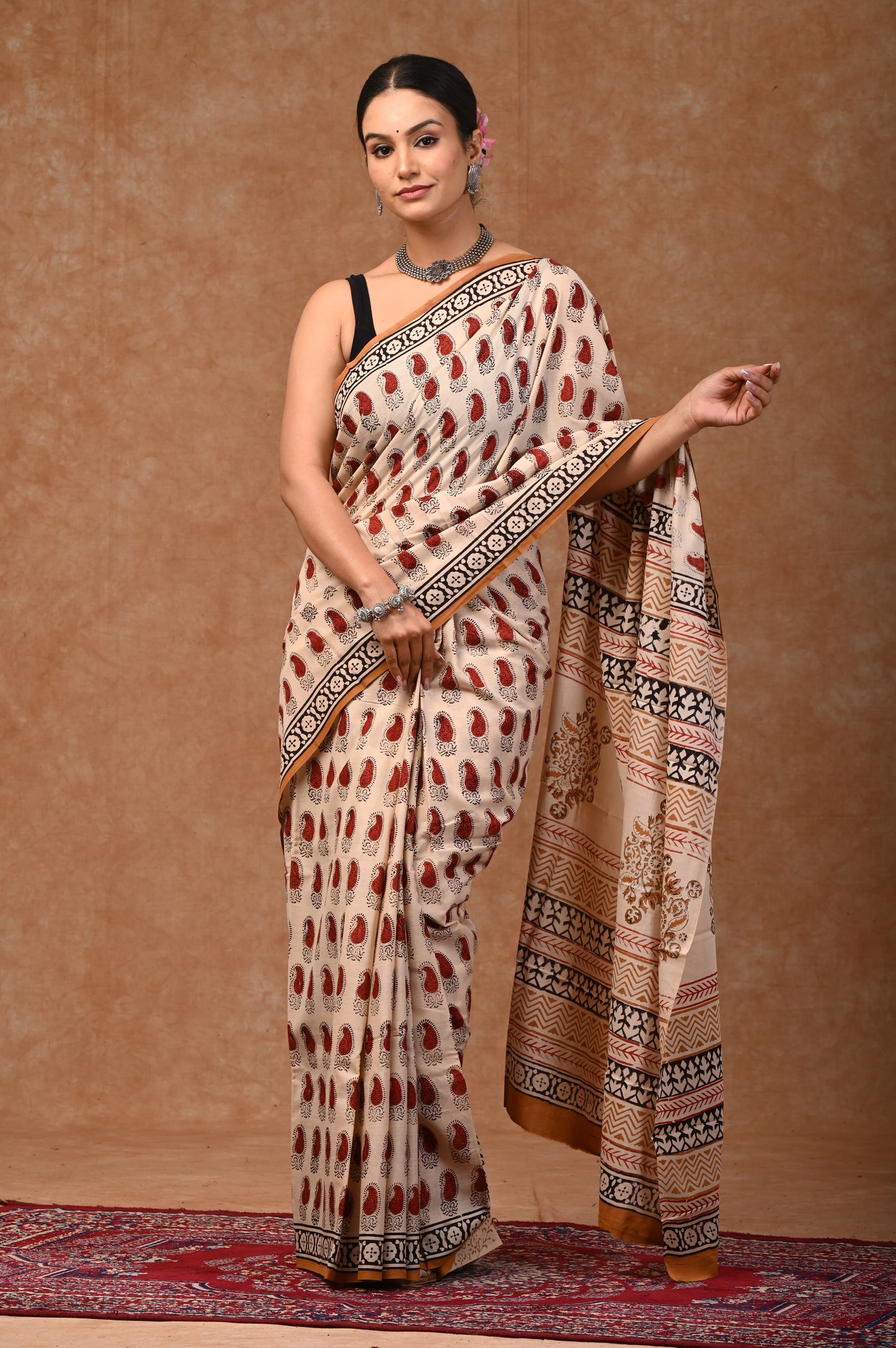 Mulmul Cotton Screen Print Saree with Blouse