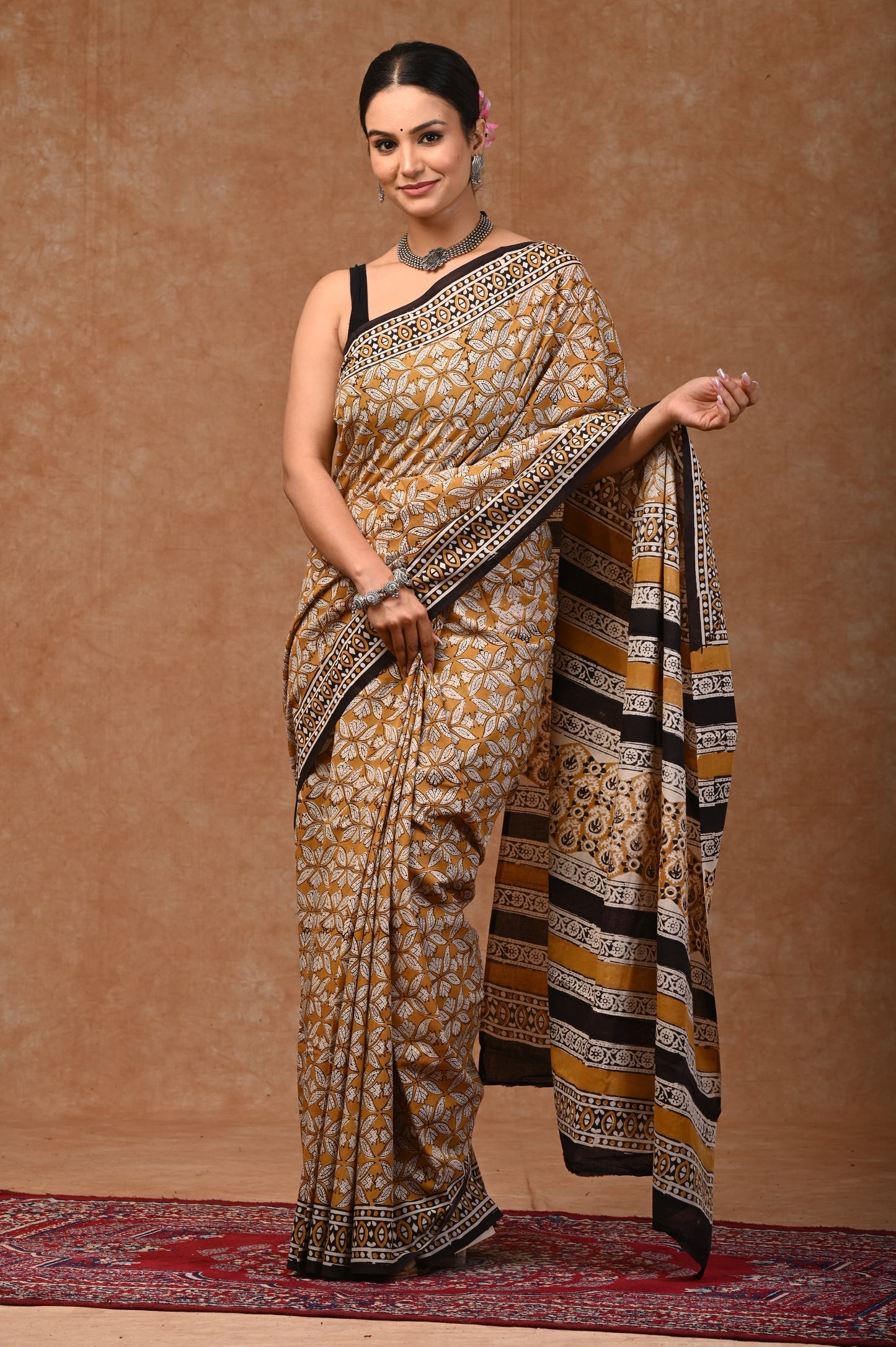 Mulmul Cotton Screen Print Saree with Blouse